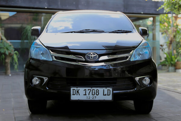 Toyota Avanza AT